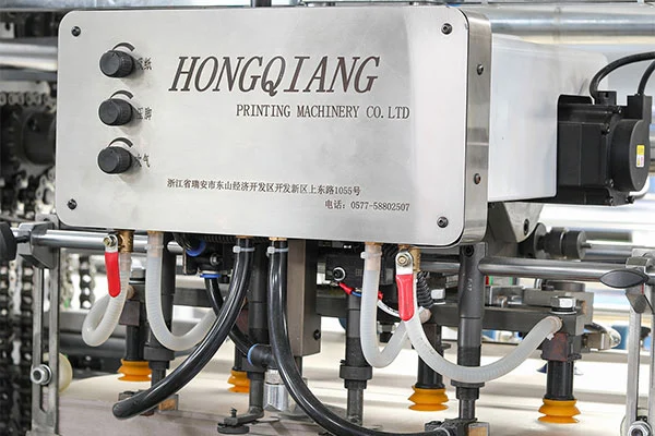 Apa sing Ndadekake Mesin Laminating Otomatis Kanthi Nganyarke kanggo Print Finishing?