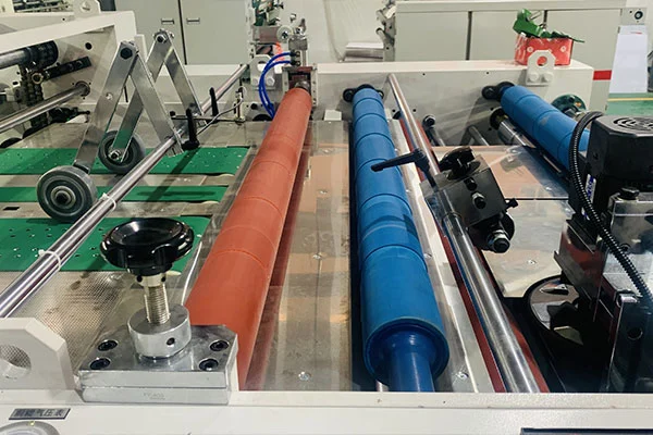 Intelligent Servo Disc Knife Laminating Machine